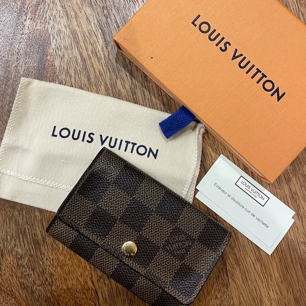 Authentic LV Key-holder ✨ LIKE-NEW WITH INCLUSIONS (6 KEYS!)